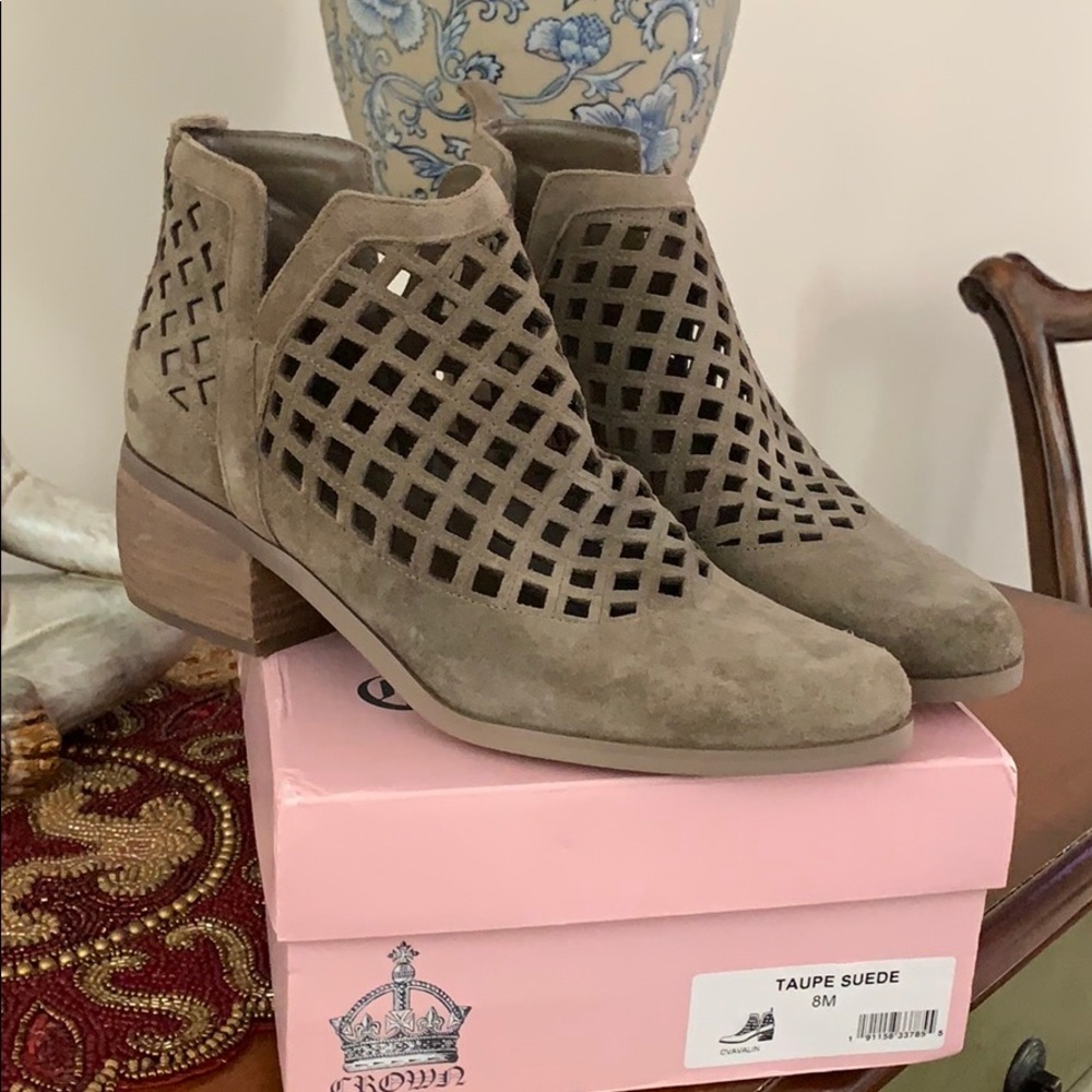 So cute!  Suede booties